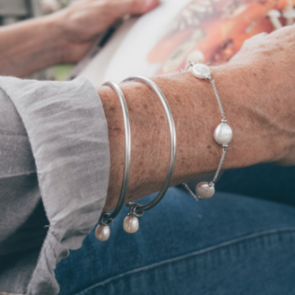 Claudia Bradby Luxe White Coin Pearl Bracelet