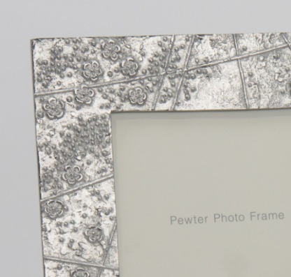 Lancaster & Gibbings Pewter Blossom Frame 3.5"x 3.5" - Image 5