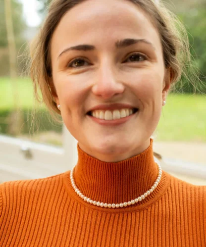 Claudia Bradby White Button Pearl Choker - Image 6
