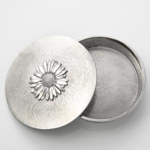 Lancaster & Gibbings DAISY BOX (MEDIUM)
