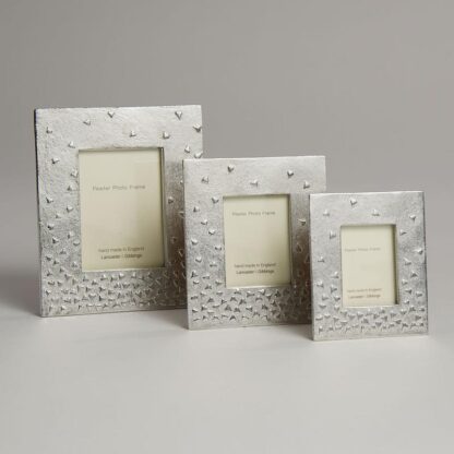 Lancaster & Gibbings Pewter FLOATING HEARTS MINI PHOTO FRAME (MEDIUM) - Image 2