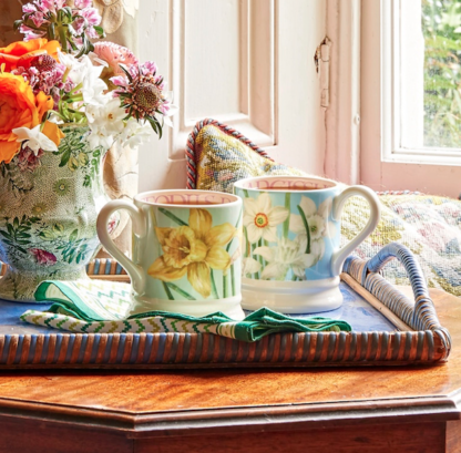 Emma Bridgewater Daffodils & Narcissus Set Of 2 1/2 Pint Mugs Boxed - Image 2