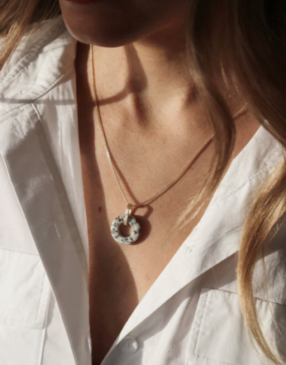Tutti & Co Quartz Pendant Necklace Gold - Image 2