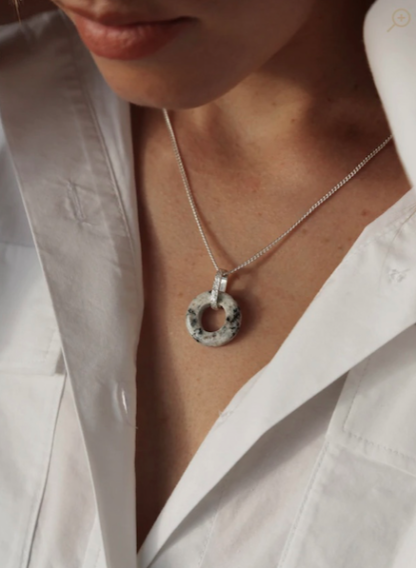 Tutti & Co Quartz Pendant Necklace Silver O