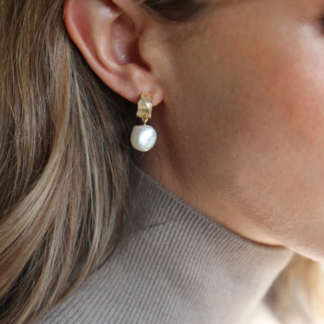 Tutti & Co Freshwater Pearl Earrings Gold