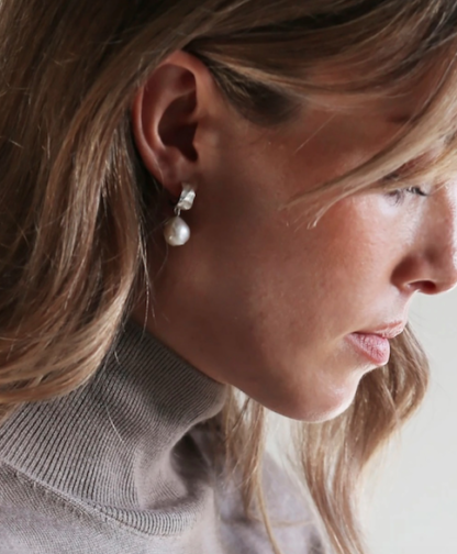 Tutti & Co Freshwater Pearl Earrings Silver - Image 2