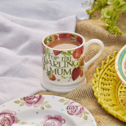 Emma Bridgewater Strawberries Darling Mum 1/2 Pint Mug Boxed - Image 2