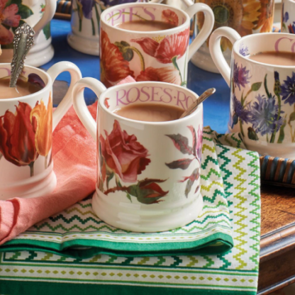 Emma Bridgewater Rose 2022 1/2 Pint Mug - Image 2