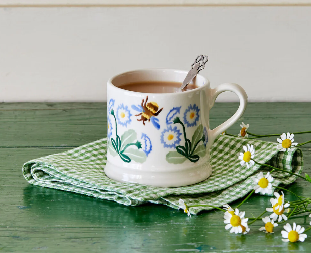 Emma Bridgewater Buttercup and Daisies Small Mug - Image 3