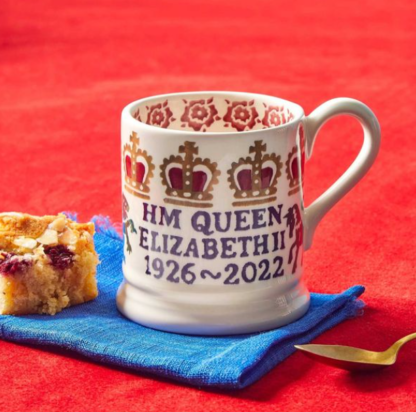 Emma Bridgewater Queen Elizabeth II 1/2 Pint Mug - Image 6