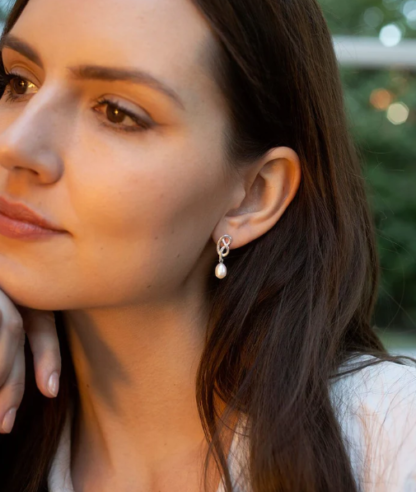 Claudia Bradby Medium Love Knot Pearl Drop Earring Silver