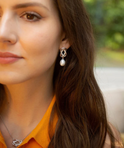 Claudia Bradby Large Love Knot Pearl Drop Earring Silver