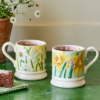 Emma Bridgewater Daffodils and Narcissus Set Of 2 1/2 Pint Mugs Boxed 2023 - Image 2