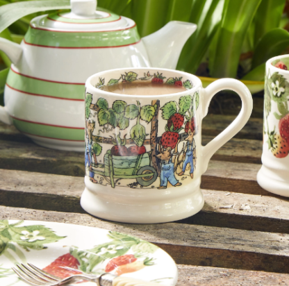 Emma Bridgewater Fruit Picking 1/2 Pint Mug - Image 2