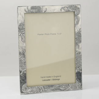 Lancaster & Gibbings Chrysanthemum Frame 7" x 5"