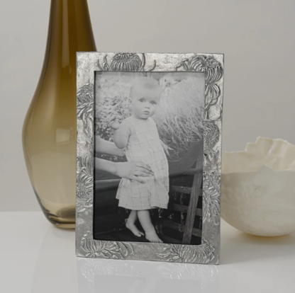 Lancaster & Gibbings Chrysanthemum Frame 6" x 4" - Image 4