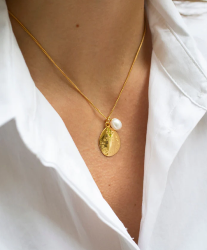 Claudia Bradby The World is Your Oyster Gold Necklace