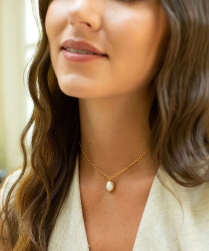 Claudia Bradby Luxury Gold Pearl Drop Necklace - Image 3