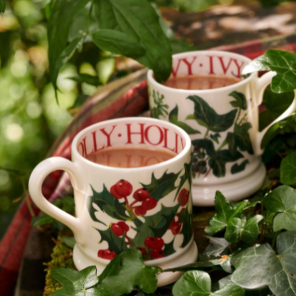 Emma Bridgewater Holly & Ivy Set Of 2 1/2 Pint Mugs Boxed 2023 - Image 2