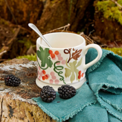 Emma Bridgewater White Bryony Small Mug - Image 2