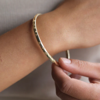 Tutti & Co Luck Bangle Gold (BR617G)
