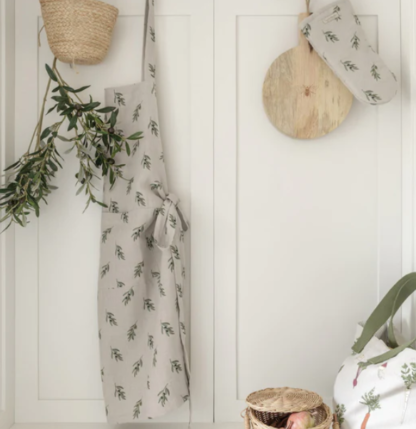 Sophie Allport Olive Linen Adult Apron - Image 2