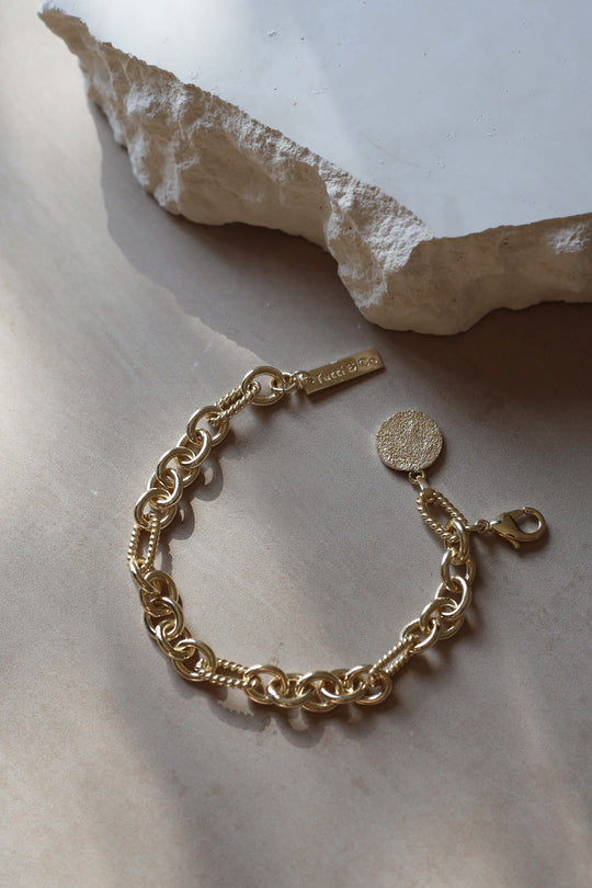 Tutti & Co Crest Bracelet Gold (BR642G)