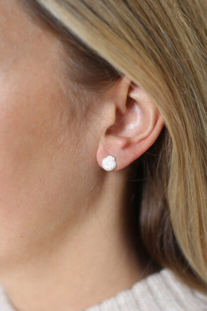 Tutti & Co Shell Earrings Silver (EA608S)