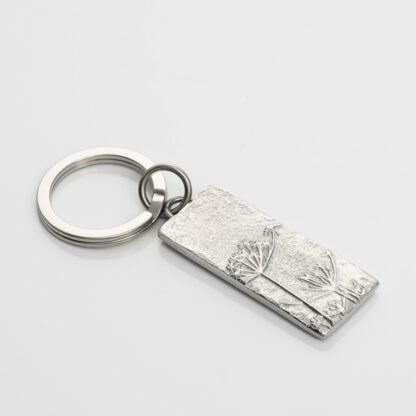 Lancaster & Gibbings Pewter Key Ring Cow Parsley - Image 2