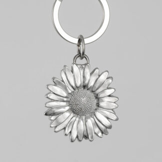 Lancaster & Gibbings Pewter Key Ring Daisy