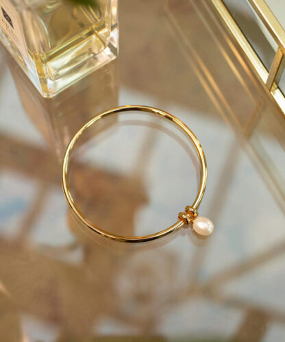 Claudia Bradby Essential Gold Pearl Bangle - Image 3