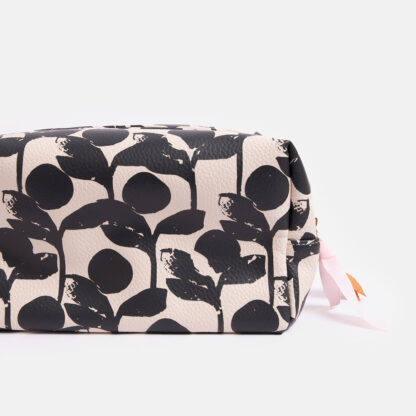 Caroline Gardener Mono Blooms Large Travel Wash Bag - Image 4