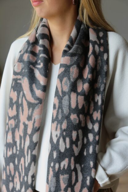 Tutti & Co Leo Scarf (S402) - Image 4