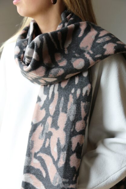 Tutti & Co Leo Scarf (S402) - Image 5