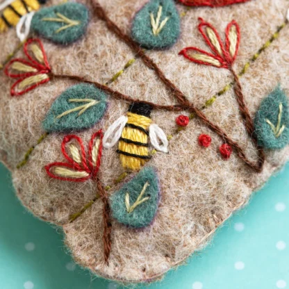 Corinne Lapierre Wool Mix Felt Craft Kit Embroidered Beehive - Image 4
