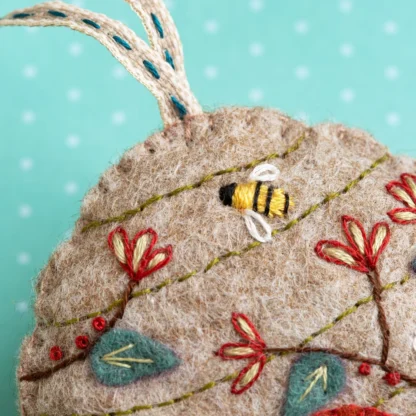 Corinne Lapierre Wool Mix Felt Craft Kit Embroidered Beehive - Image 3
