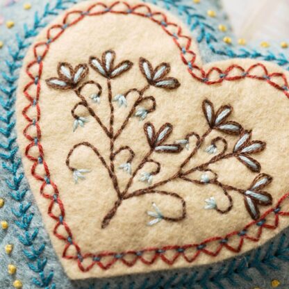 Corinne Lapierre Wool Mix Felt Craft Kit Embroidered Heart - Image 3