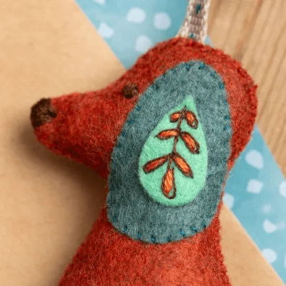 Corinne Lapierre Wool Mix Felt Craft Kit Folk Embroidered Dog - Image 3