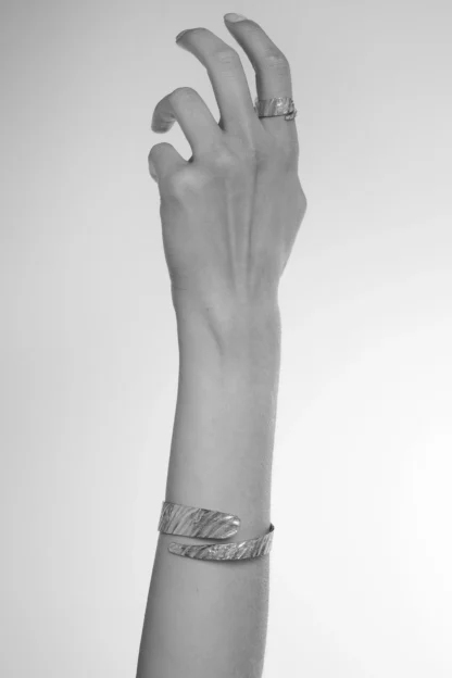 Tutti & Co Riva Bangle Silver - Image 3