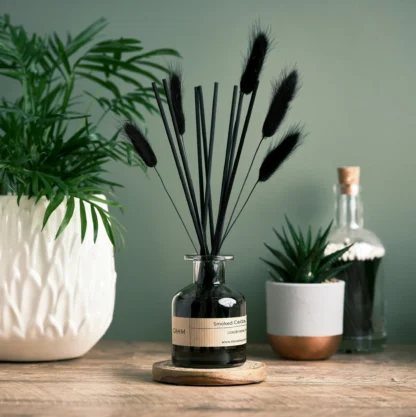 CAHM Smoked Cedar & Bergamot Reed Diffuser Black - Image 4