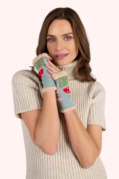 Powder at Gifted Boston Spa - Toadstool Wristwarmer