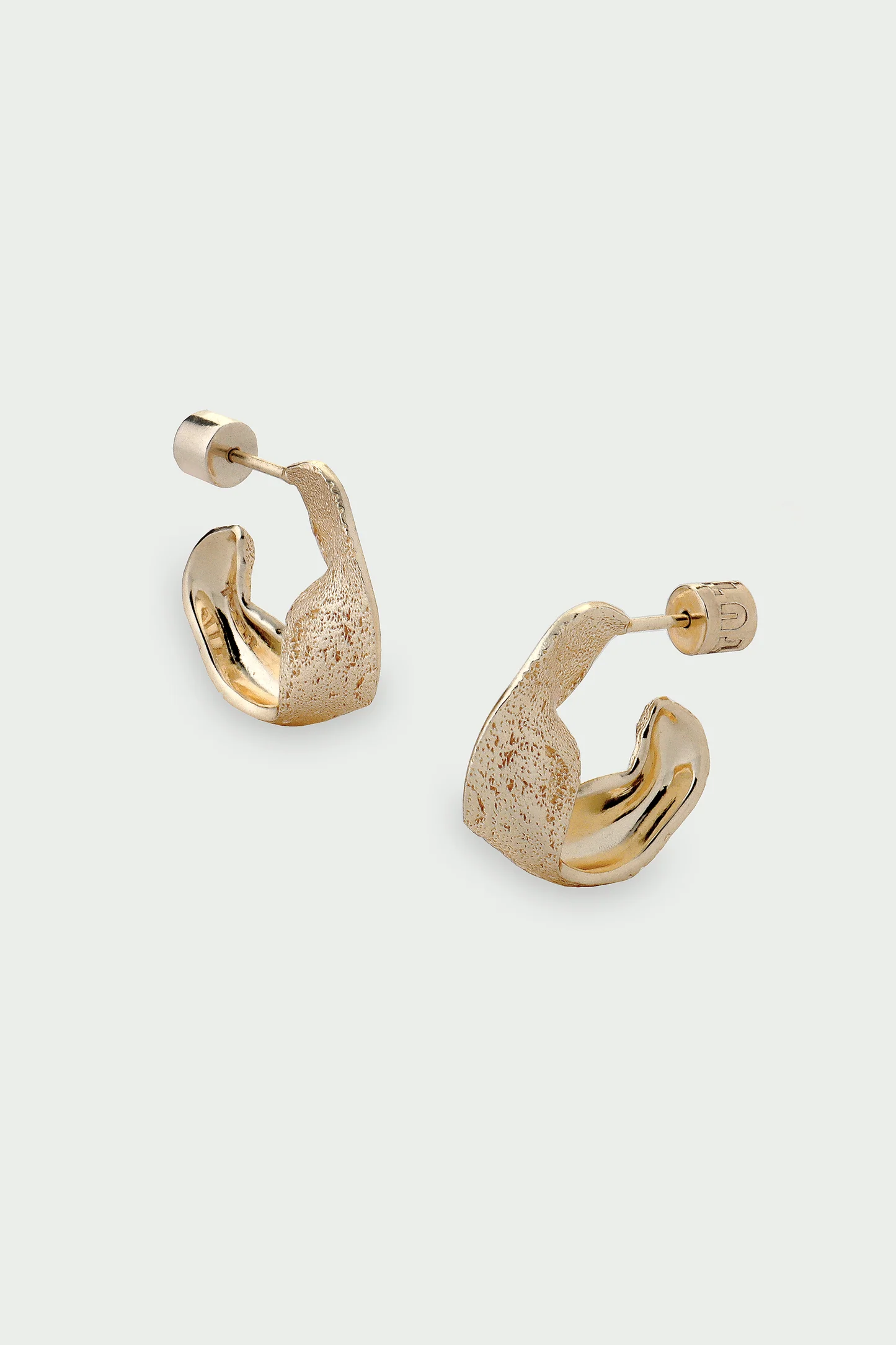 Tutti & Co Wave Earrings Gold - Image 2
