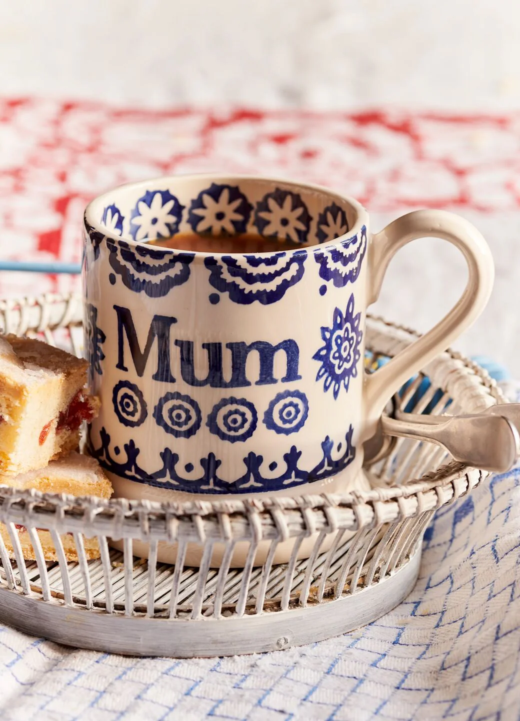 Emma Bridgewater Blue Hen and Border Mum 1/2 Pint Mug - Image 7