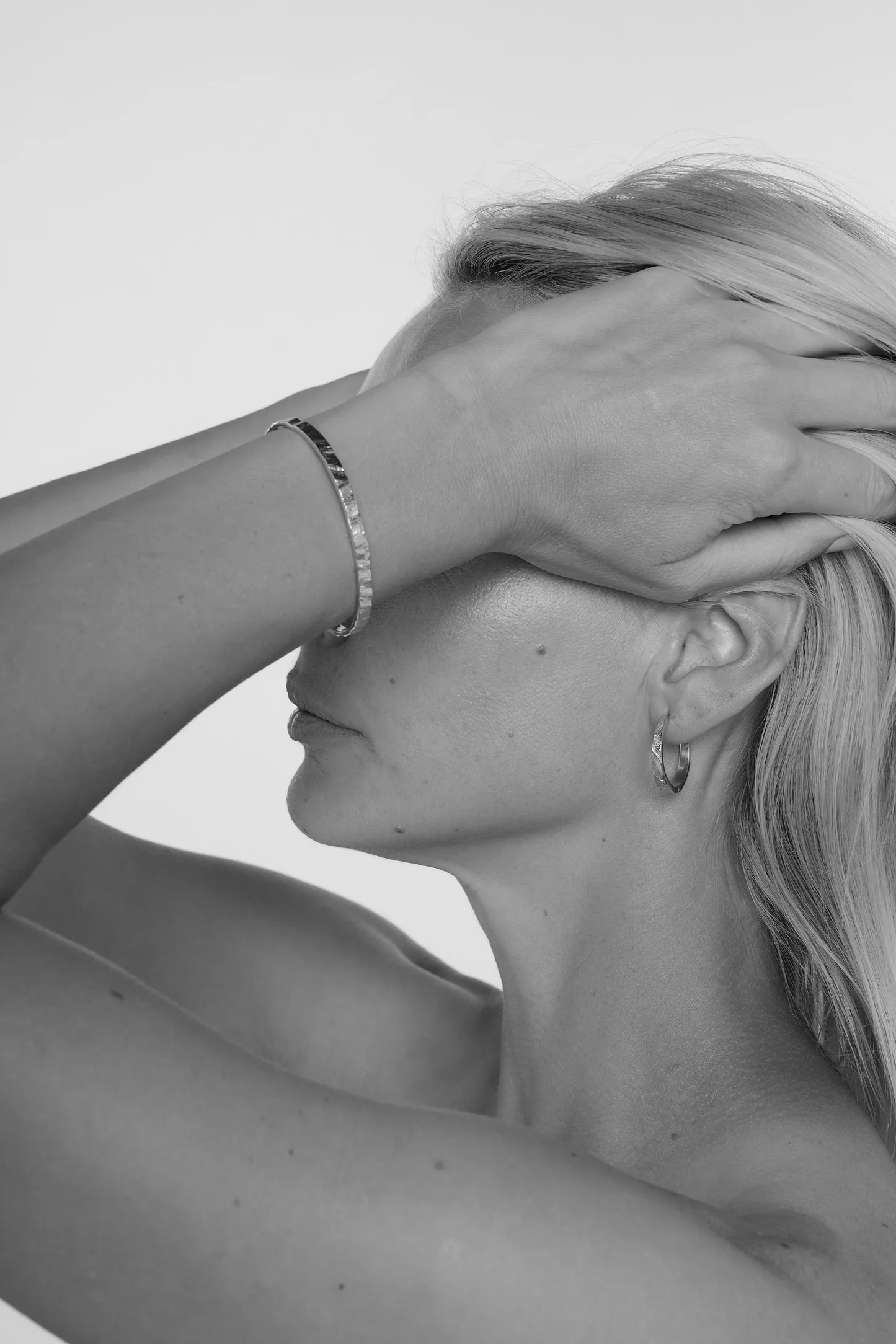 Tutti & Co Amble Bangle Silver - Image 6