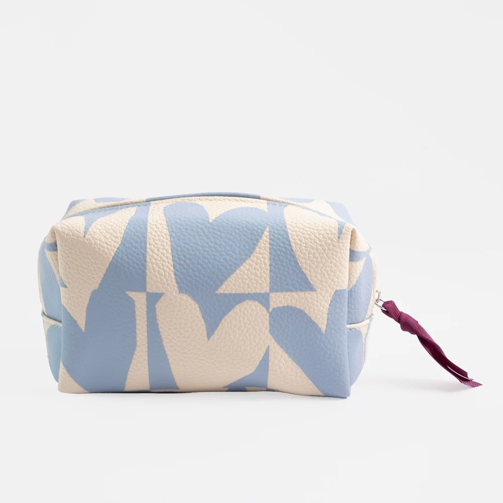 Caroline Gardner Blue Checkmate Hearts Cube Cosmetic Bag - Image 5