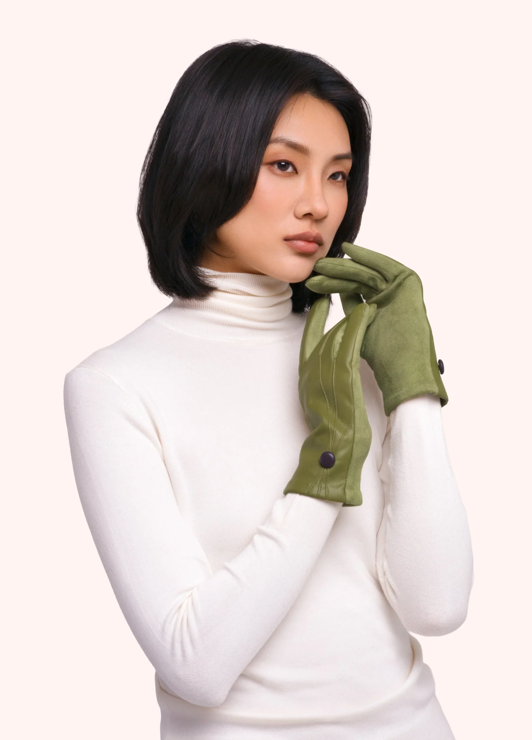 Powder Emma Gloves in Moss