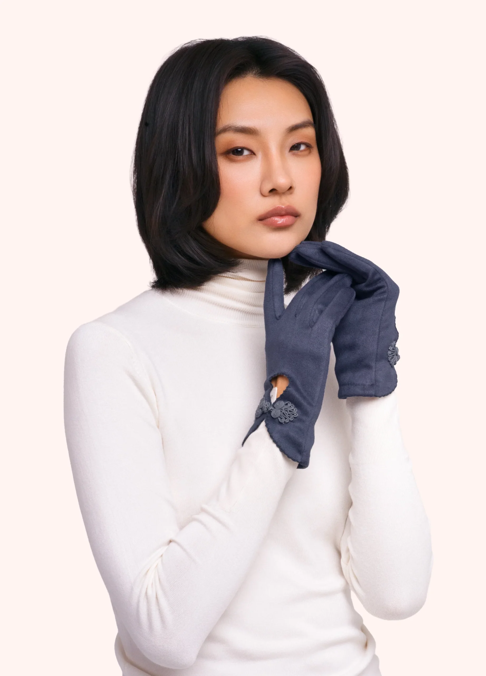 Powder at Gifted Boston Spa - Suki Gloves Slate