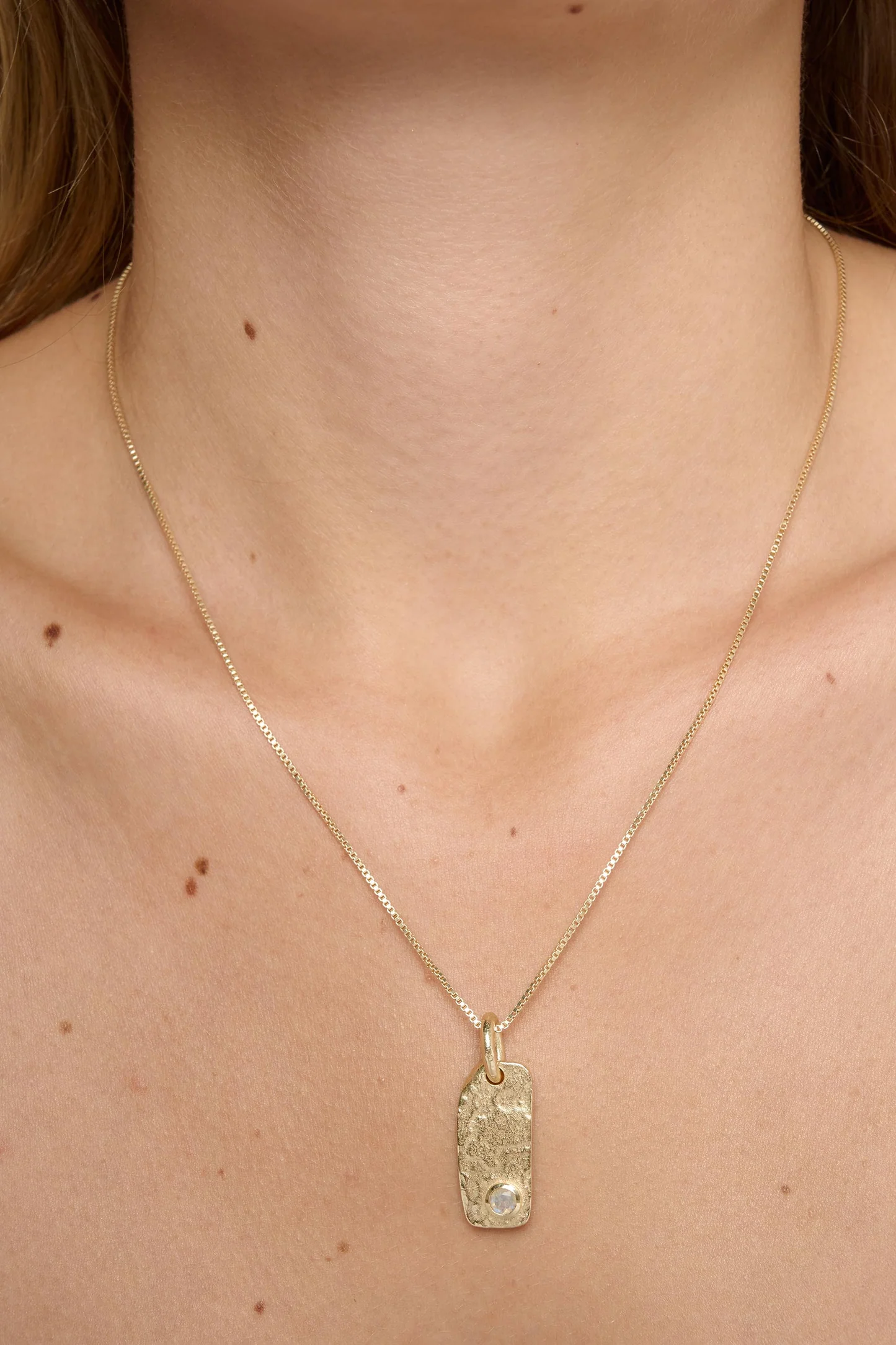 Tutti & Co Birthstone OCTOBER Moonstone Necklace Gold NE871G - Image 4
