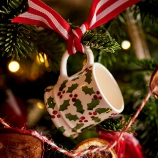 Emma Bridgewater at Gifted Boston Spa - Scattered Holly Tiny Mug