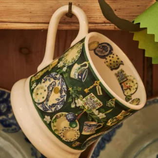 Emma Bridgewater at Gifted Boston Spa - Green Christmas Dresser 1/2 Pint Mug